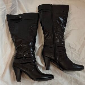 Life Stride Black Croc-Embossed Heeled Boots